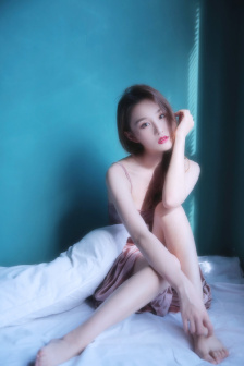 她竟然忘了蛇有两根